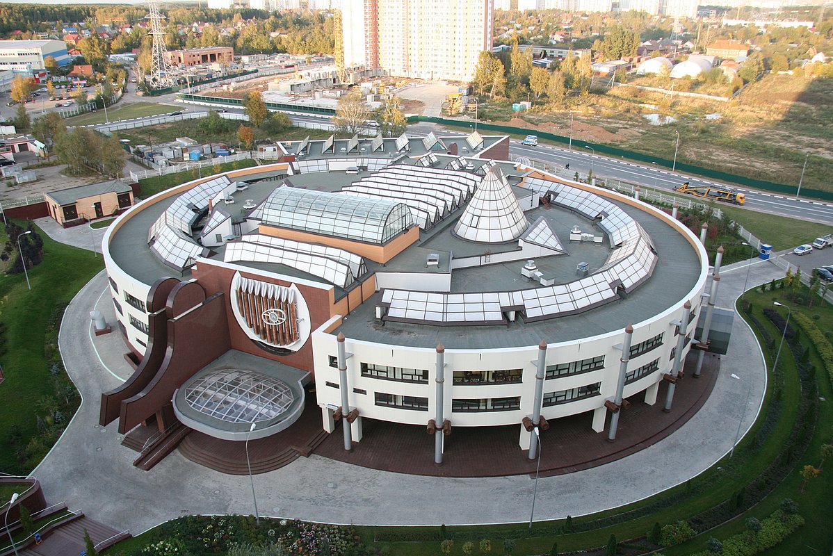 Здание Одинцовской лингвистической гимназии
